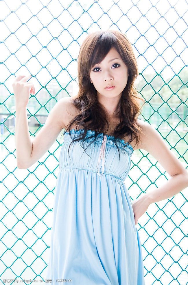 张超台湾网络人气美女果子MM清凉淡蓝裙装图片