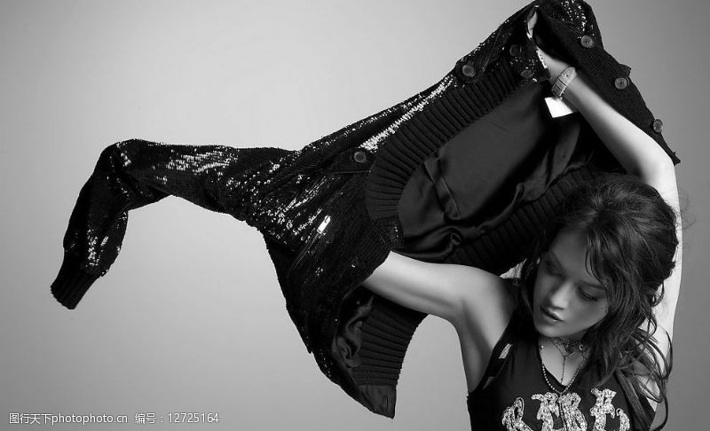 明星写真欧美歌手希拉里183达芙HilaryDuff为专辑爱的尊严Dignity拍摄的高清晰专业优雅妩媚写真照图片