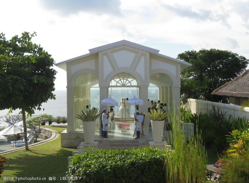 巴厘岛透明玻璃教堂婚礼图片